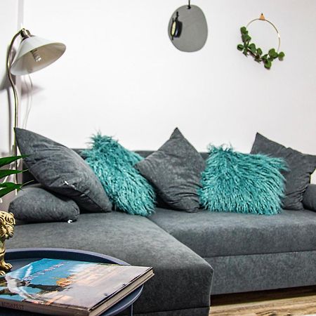Mops Bob Apartment Budapest Exterior photo